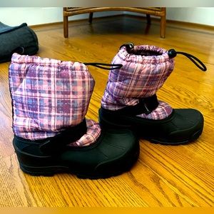 Girls snow boots
